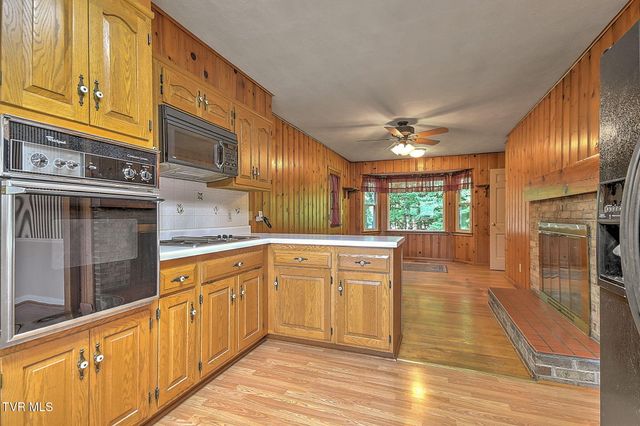 1711 Brentwood Drive, Greeneville, TN 37743