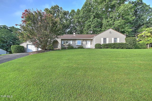 1711 Brentwood Drive, Greeneville, TN 37743