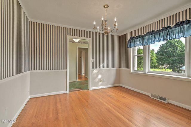 1711 Brentwood Drive, Greeneville, TN 37743