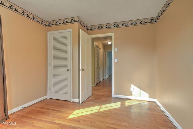 1711 Brentwood Drive, Greeneville, TN 37743