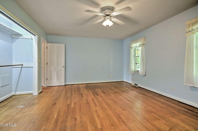 1711 Brentwood Drive, Greeneville, TN 37743