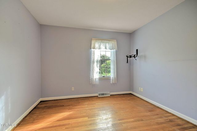 1711 Brentwood Drive, Greeneville, TN 37743