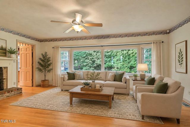 1711 Brentwood Drive, Greeneville, TN 37743