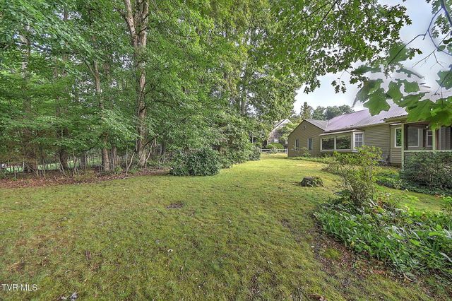 1711 Brentwood Drive, Greeneville, TN 37743