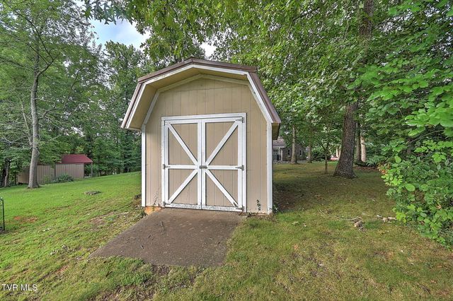 1711 Brentwood Drive, Greeneville, TN 37743