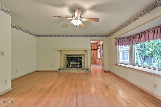 1711 Brentwood Drive, Greeneville, TN 37743