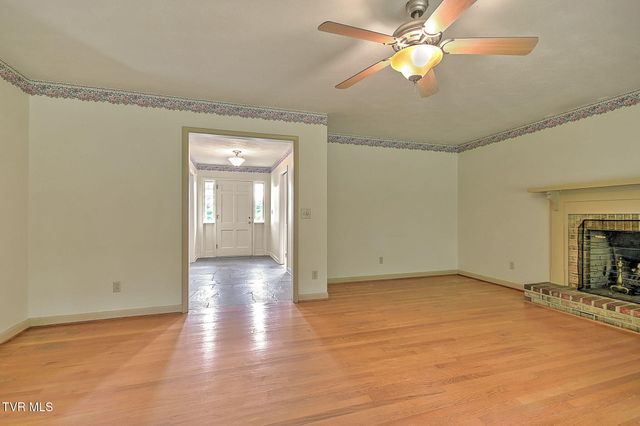 1711 Brentwood Drive, Greeneville, TN 37743