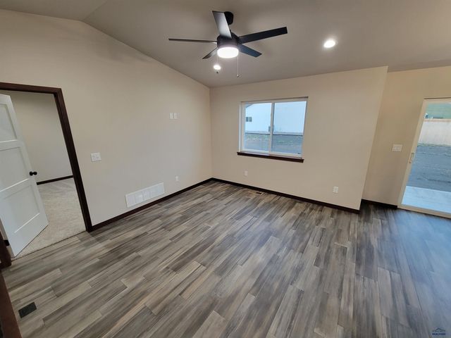 5317 BUNKER DR, Rapid City, SD 57701