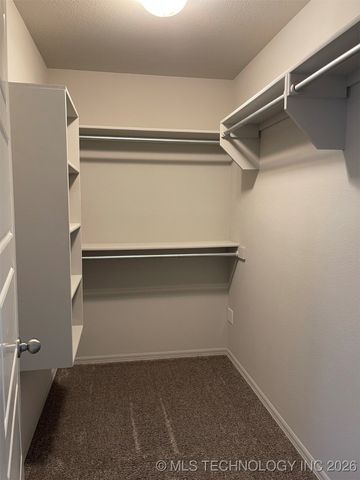 9415 E 132nd Place S, Bixby, OK 74008