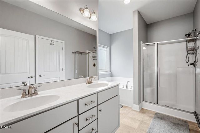 9 Rock Oak Court, Clayton, NC 27527