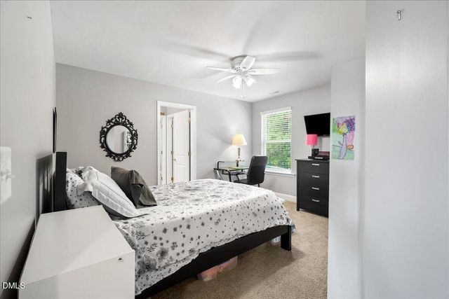 9 Rock Oak Court, Clayton, NC 27527