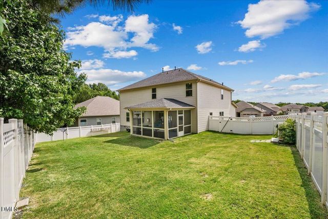 9 Rock Oak Court, Clayton, NC 27527