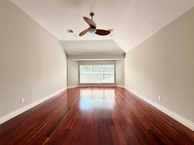 5124 Carefree Drive, League City, TX 77573