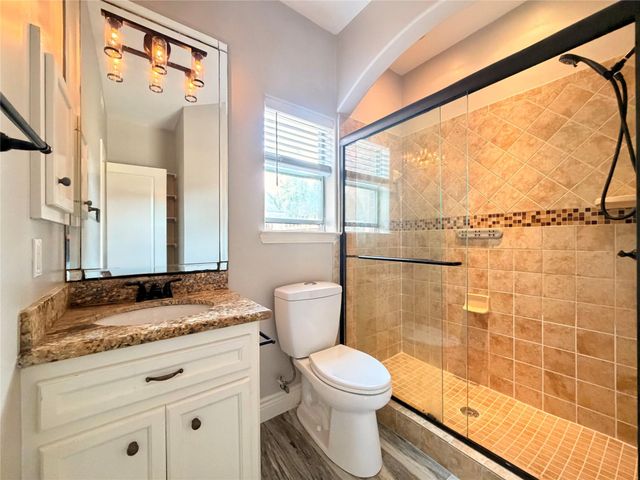 5124 Carefree Drive, League City, TX 77573