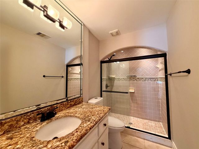 5124 Carefree Drive, League City, TX 77573