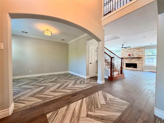 5124 Carefree Drive, League City, TX 77573