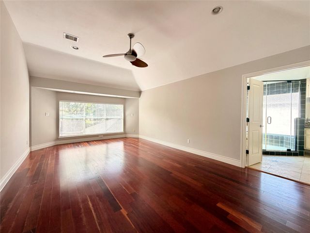 5124 Carefree Drive, League City, TX 77573