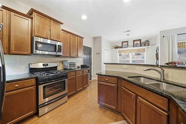 228 Haleys Court, Woodstock, GA 30188