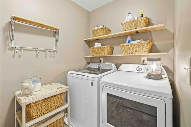 228 Haleys Court, Woodstock, GA 30188