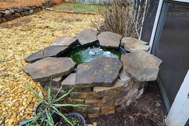 228 Haleys Court, Woodstock, GA 30188