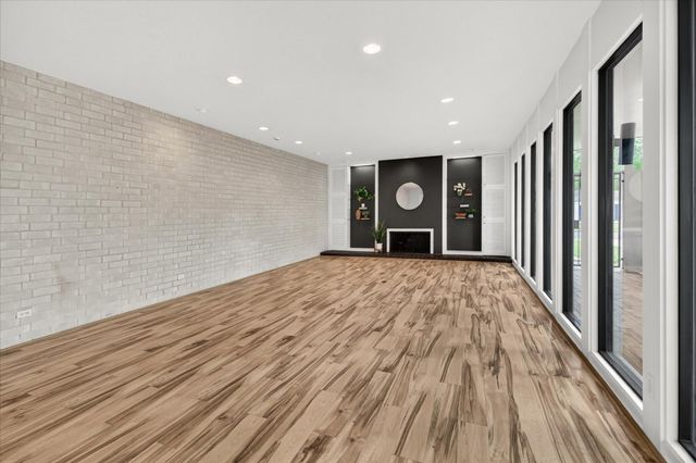 147 Valley Drive, Liberty, TX 77575