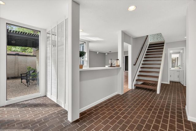 147 Valley Drive, Liberty, TX 77575