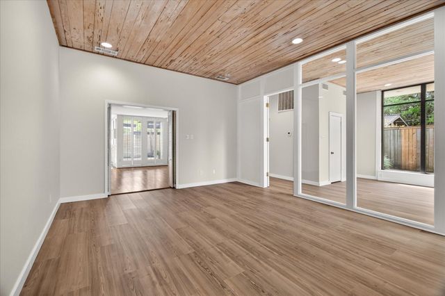 147 Valley Drive, Liberty, TX 77575