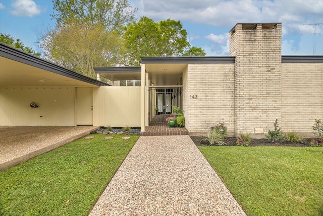 147 Valley Drive, Liberty, TX 77575
