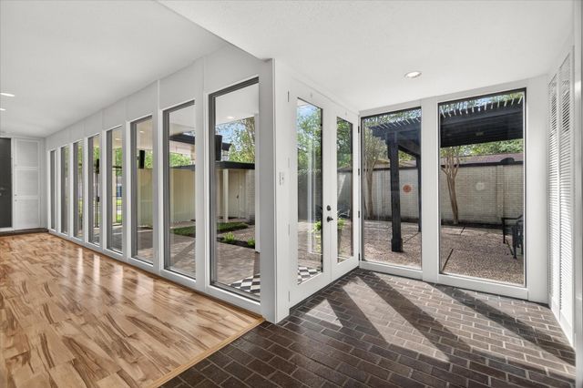 147 Valley Drive, Liberty, TX 77575