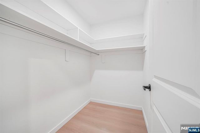 1 Mallory Avenue, Jersey City, NJ 07305