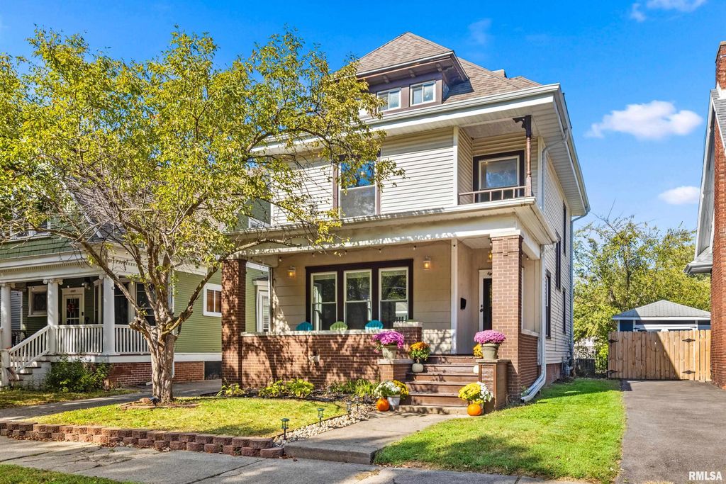 1801 W AYRES Avenue, Peoria, IL 61606