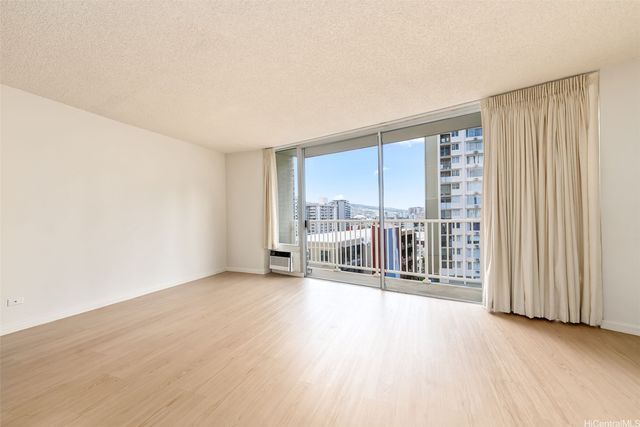 750 Amana Street 907, Honolulu, HI 96814