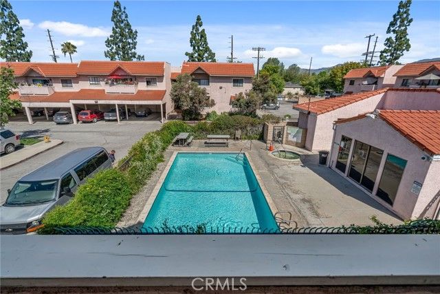 10943 Laurel Canyon B9, San Fernando, CA 91340