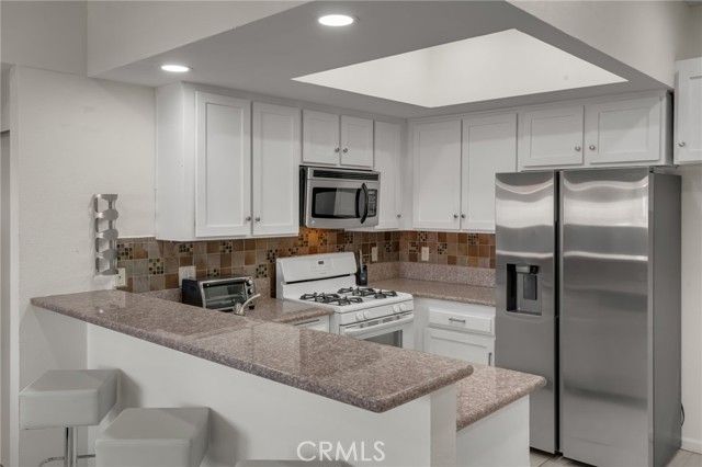 10943 Laurel Canyon B9, San Fernando, CA 91340