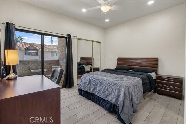 10943 Laurel Canyon B9, San Fernando, CA 91340