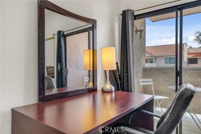 10943 Laurel Canyon B9, San Fernando, CA 91340