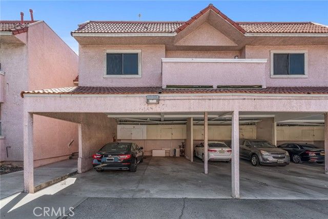 10943 Laurel Canyon B9, San Fernando, CA 91340
