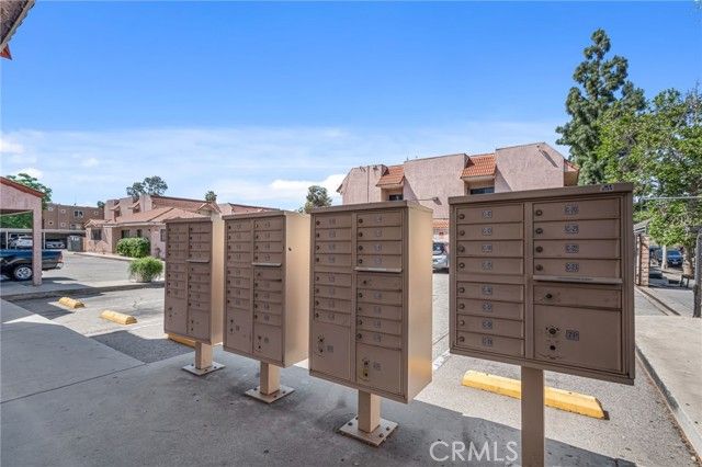 10943 Laurel Canyon B9, San Fernando, CA 91340