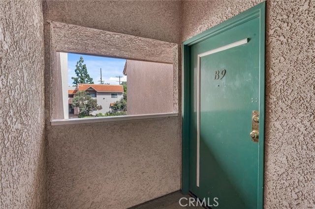 10943 Laurel Canyon B9, San Fernando, CA 91340