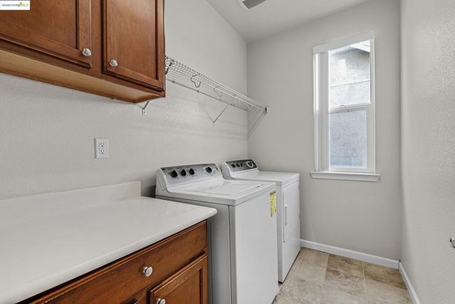 9412 Tanner Way, Oakland, CA 94603