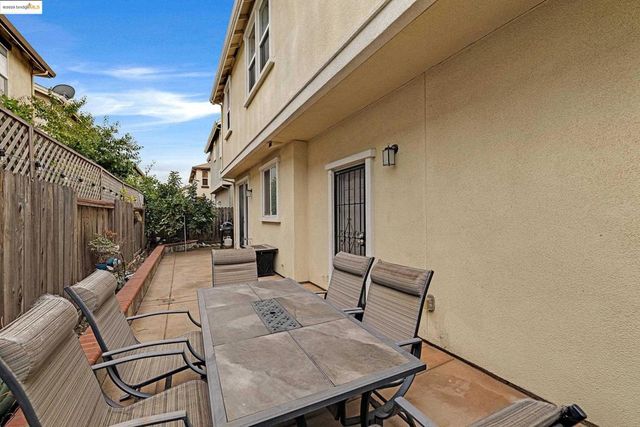 9412 Tanner Way, Oakland, CA 94603
