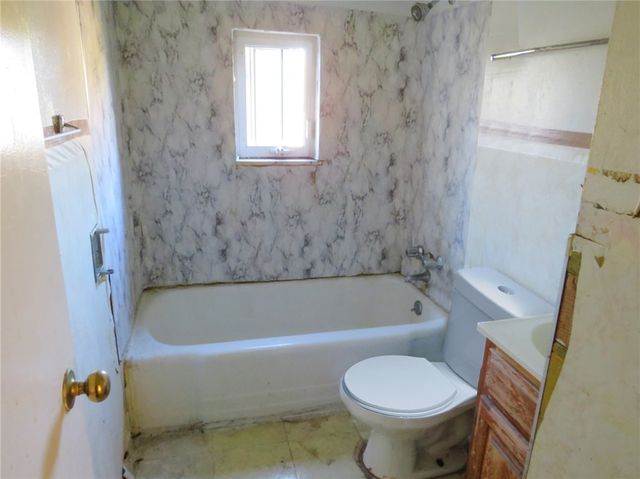 310 Anthon Dr, Penn Hills, PA 15235