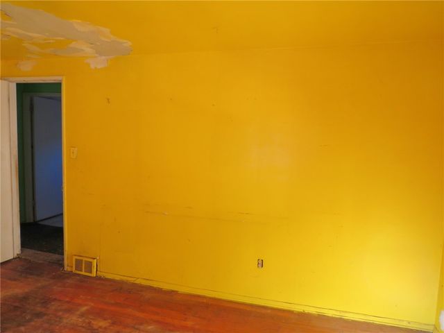 310 Anthon Dr, Penn Hills, PA 15235