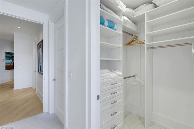 382 12th AVE S 202, Naples, FL 34102