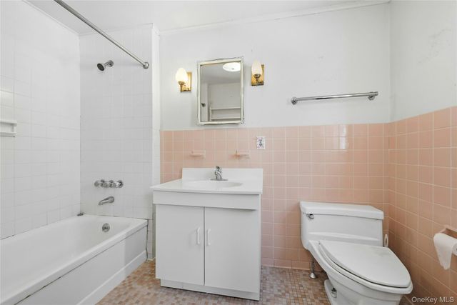 275 Munn Lane, Orient, NY 11957