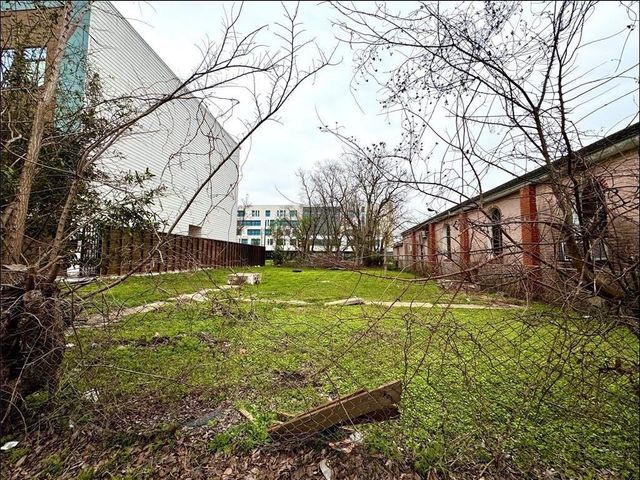 3519 Dennis Street, Houston, TX 77004