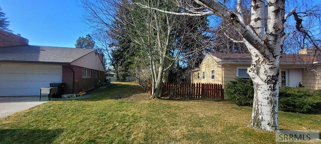 2820 Holly Place, Idaho Falls, ID 83402