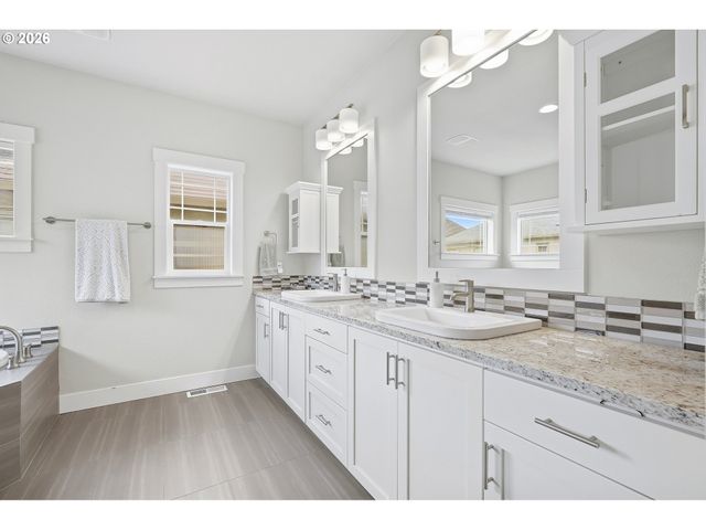 29650 Sw SICILY St, Wilsonville, OR 97070