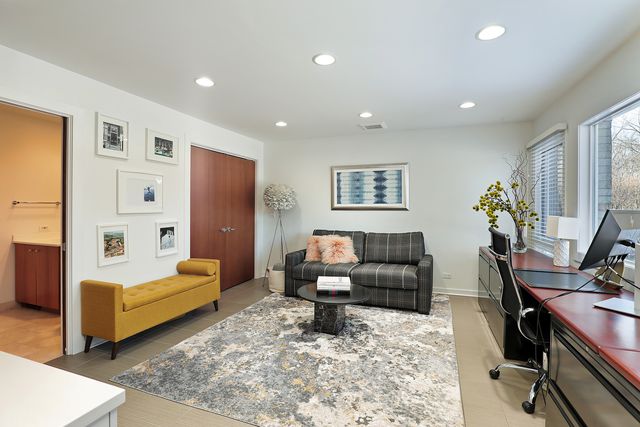 1551 Mill Trail, Highland Park, IL 60035