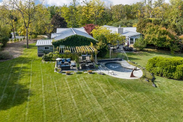 1551 Mill Trail, Highland Park, IL 60035